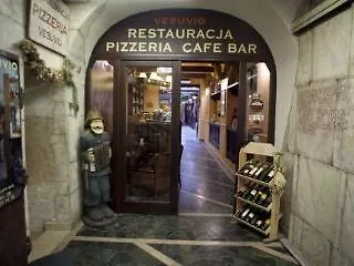 Floryan Old Town 3*