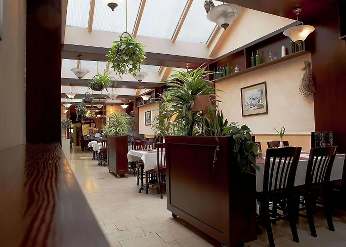 Floryan Old Town Szálloda 3*