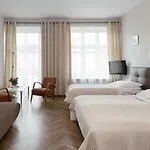 Ξενοδοχείο Floryan Old Town