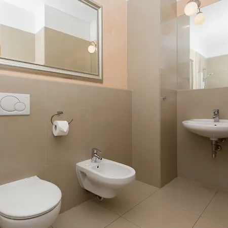 Floryan Old Town Отель 3*