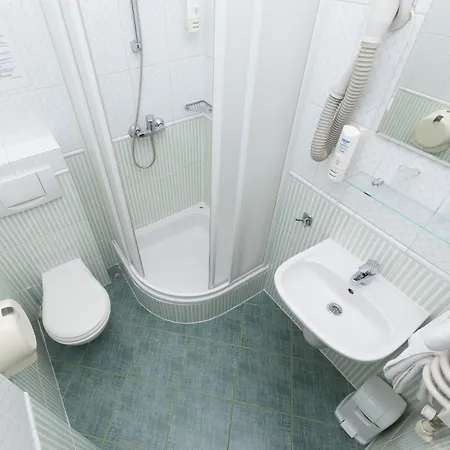 Floryan Old Town ホテル