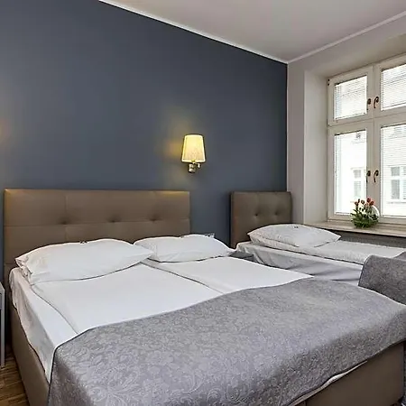 Floryan Old Town Отель 3*
