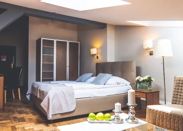 Floryan Old Town Hotel